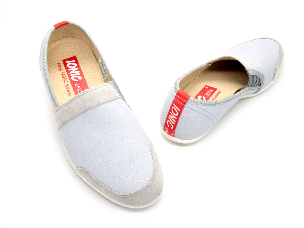 Women&#39;s Lounger in Light Blue