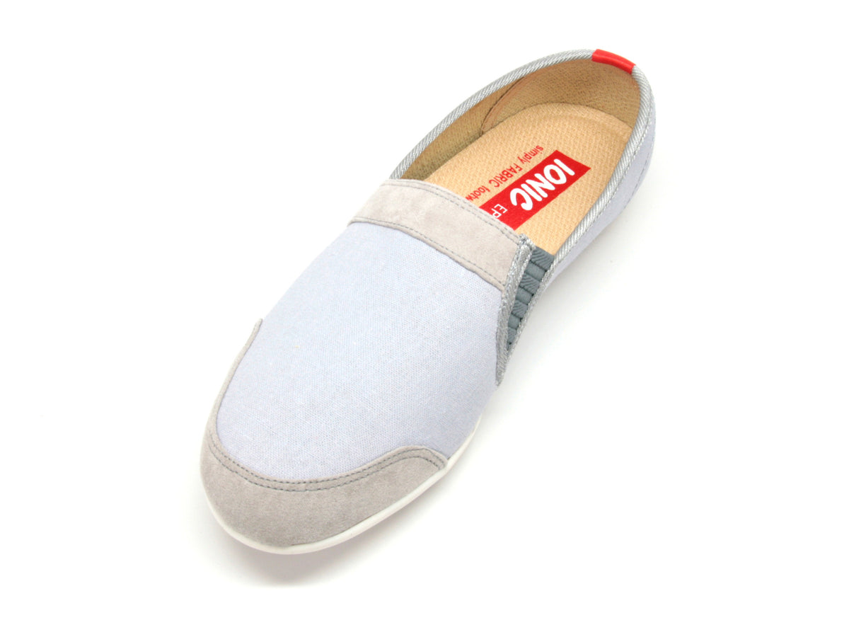 Women&#39;s Lounger in Light Blue