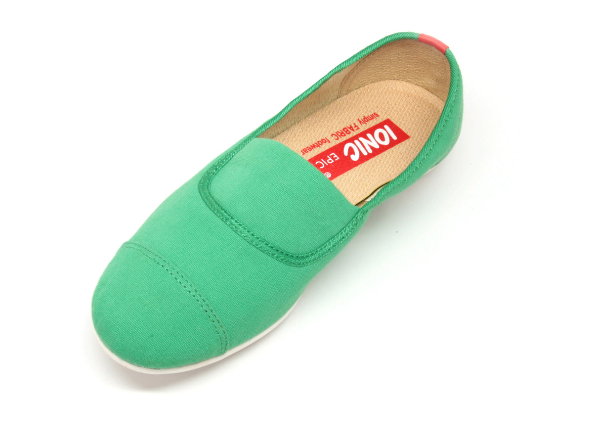 Women&#39;s Paris in Green