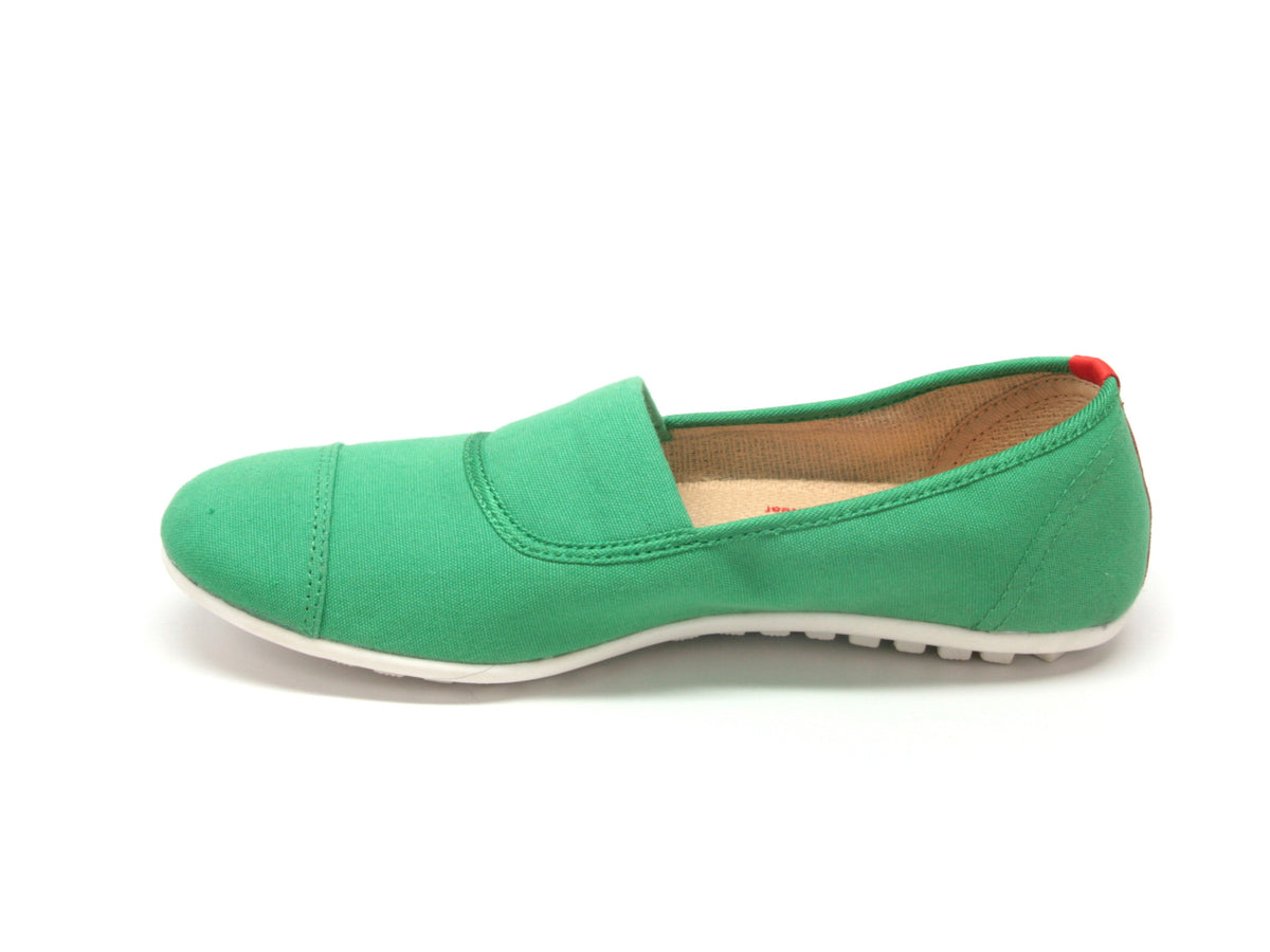 Women&#39;s Paris in Green