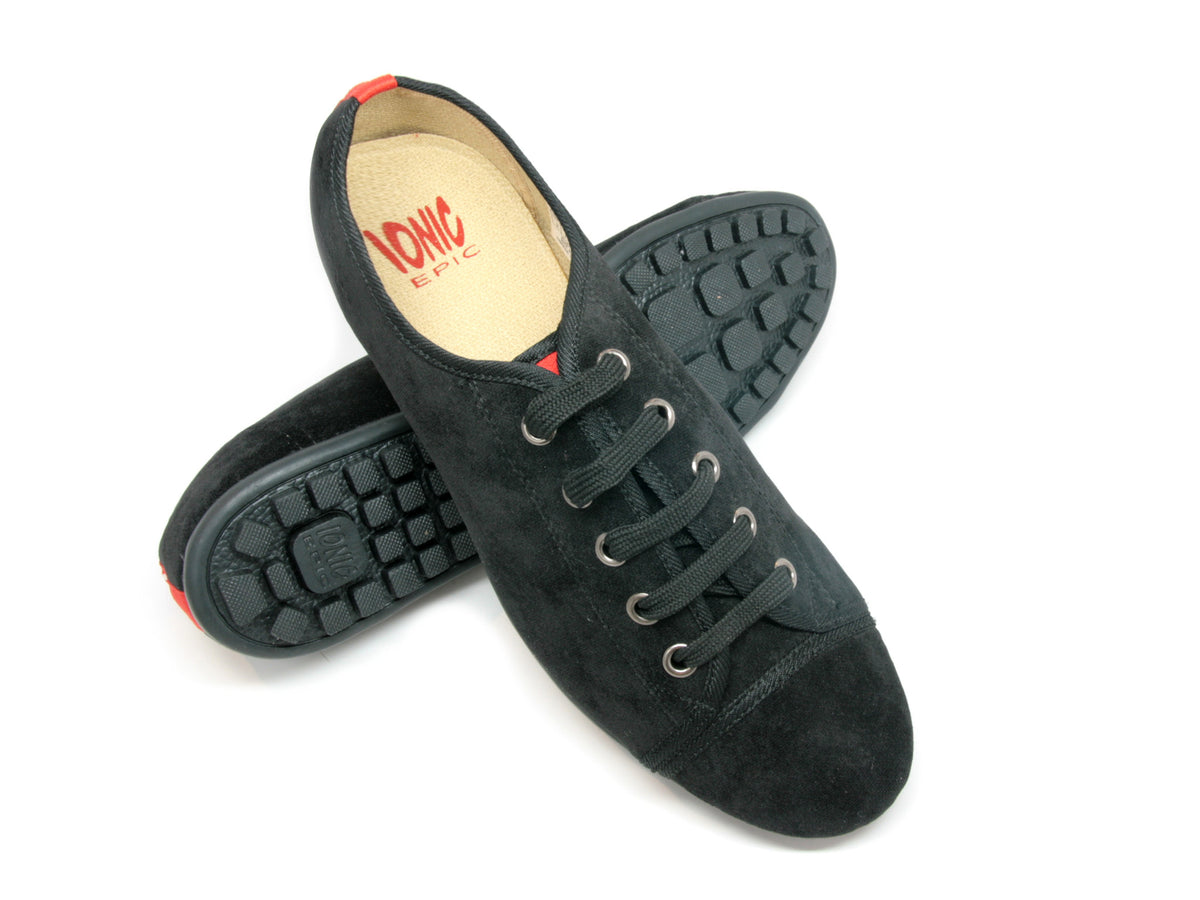 Women&#39;s Runner in Black