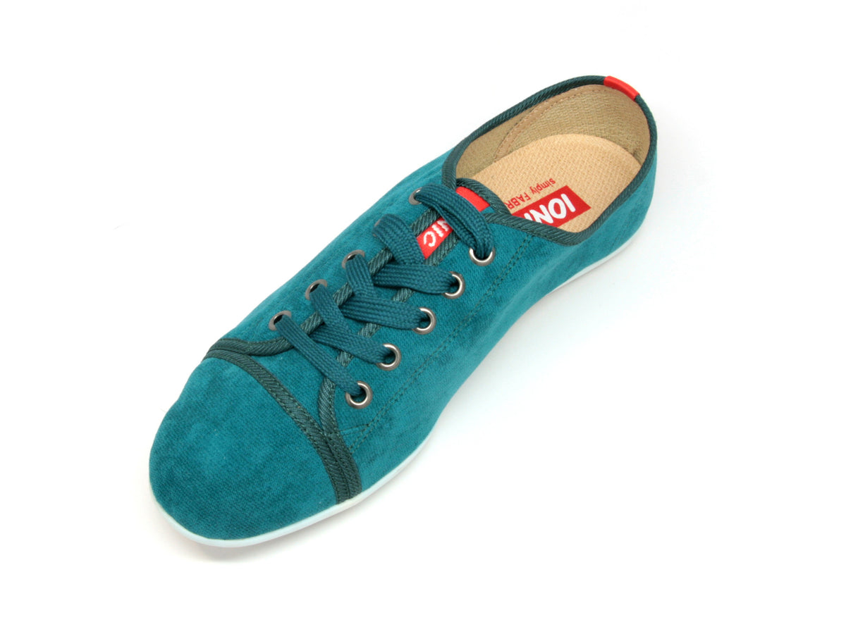 Women&#39;s Runner in Blue