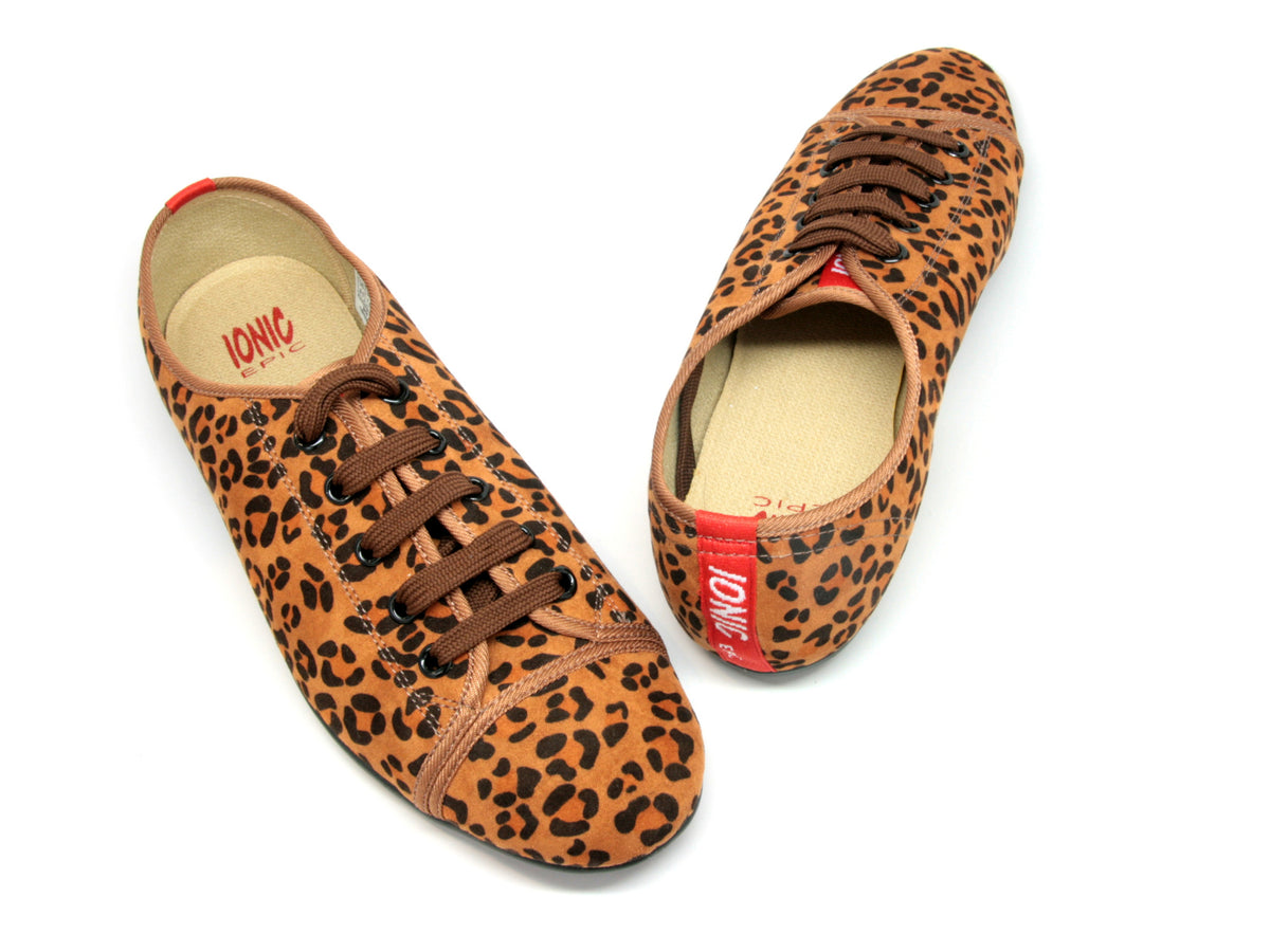 Women&#39;s Runner in Jaguar