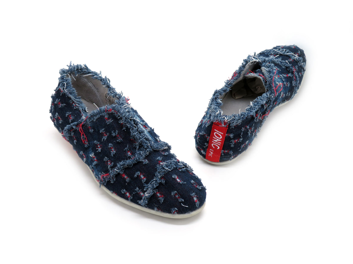 Women&#39;s Sando in Blue Multi Denim