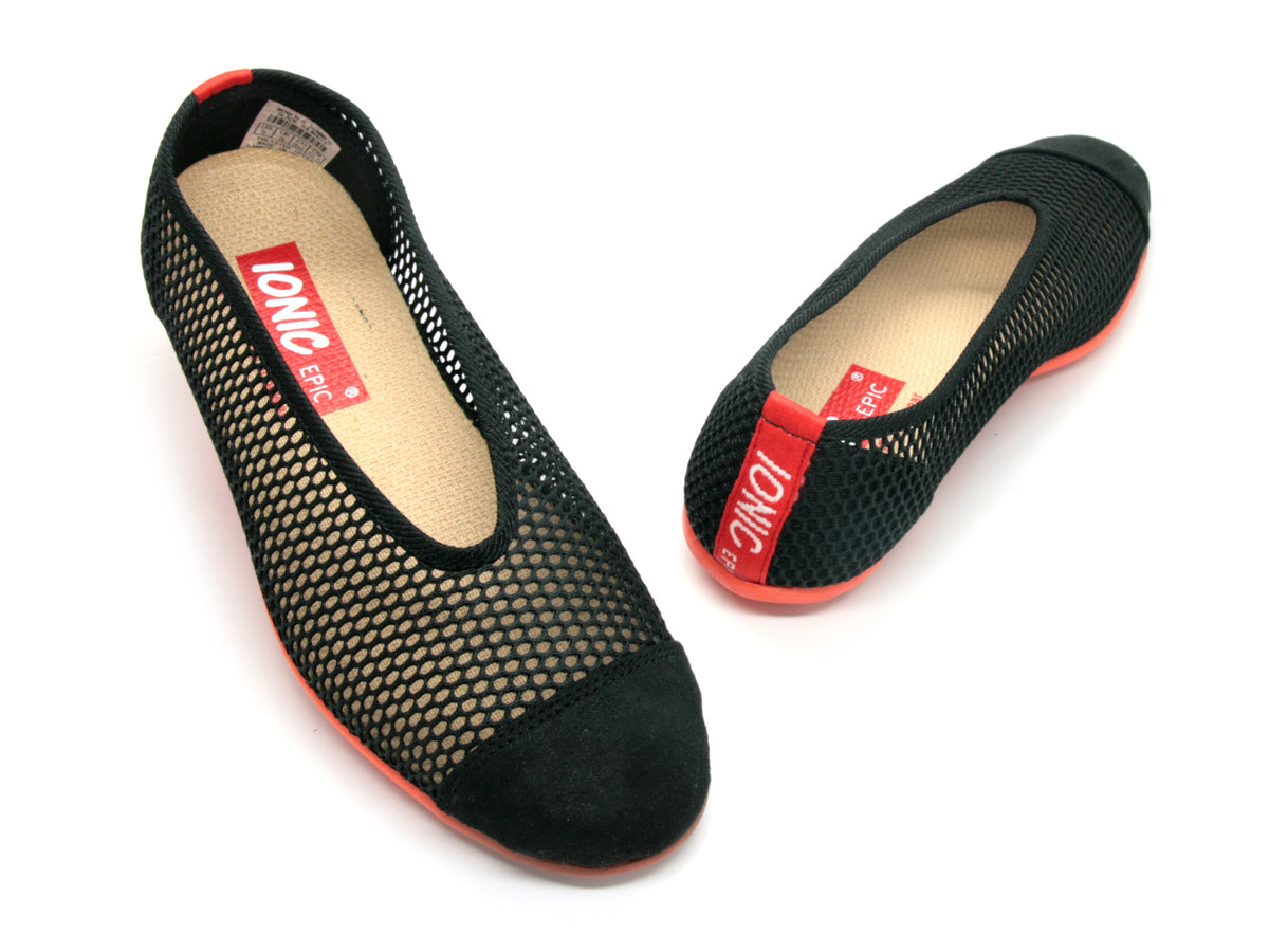 Women&#39;s Summer in Black