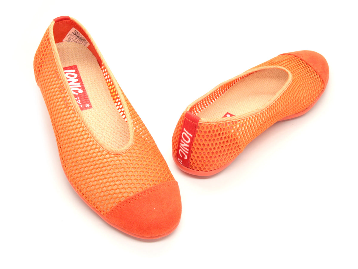 Women&#39;s Summer in Orange